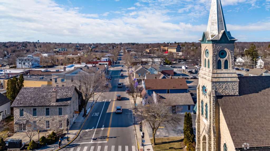 Things to Do in Cedarburg: A Local's Guide to a Perfect Day