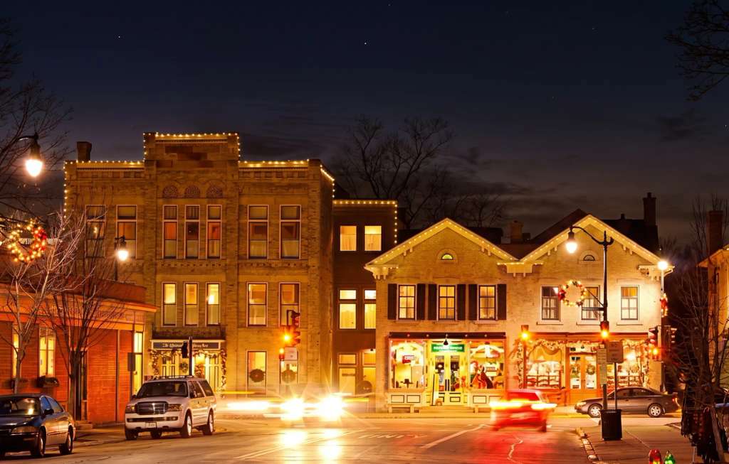 Cedarburg Christmas: A Guide to the Holidays in Wisconsin's Most Festive Town