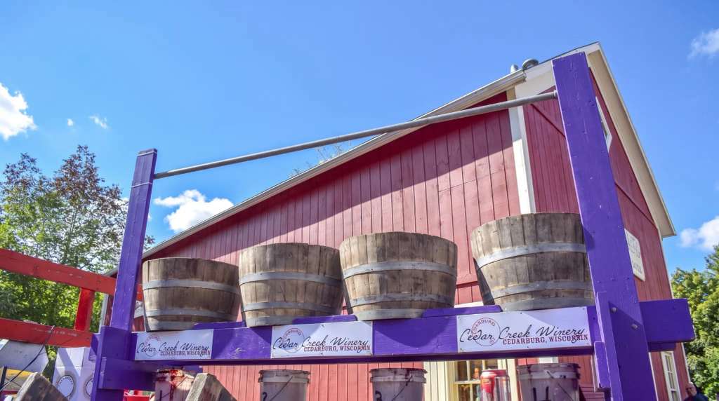 Cedarburg Wine & Harvest Festival 2026: Dates, Parking & Guide