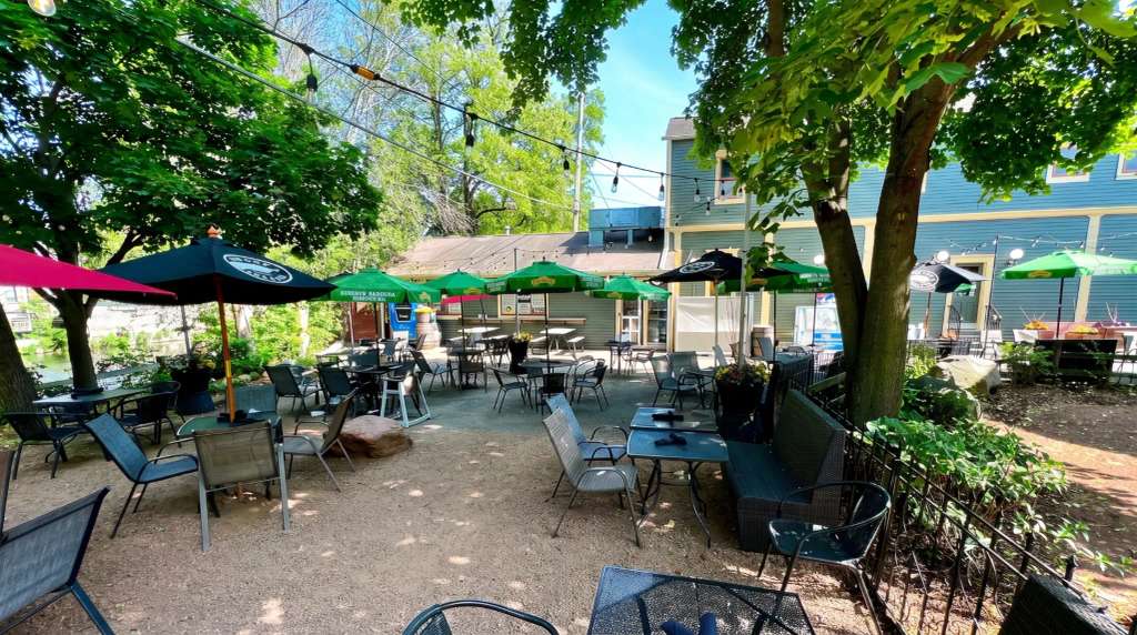 Cedarburg Restaurants: Where to Eat in the Historic Downtown