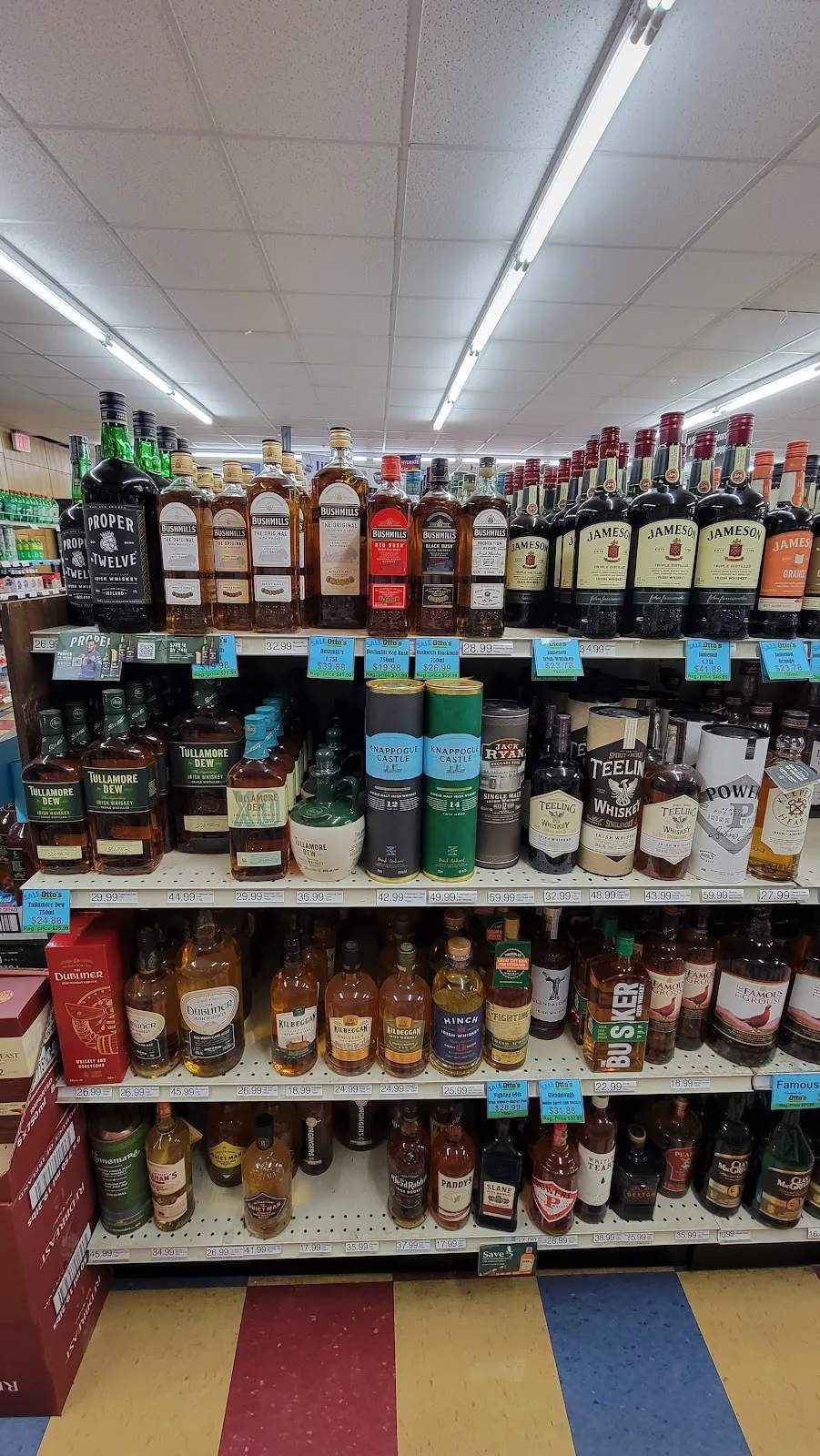 Otto's Wine & Spirits of Cedarburg — photo 3