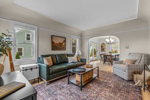 Remodeled Luxury 3BR - Walk to Cedarburg Downtown — photo 2