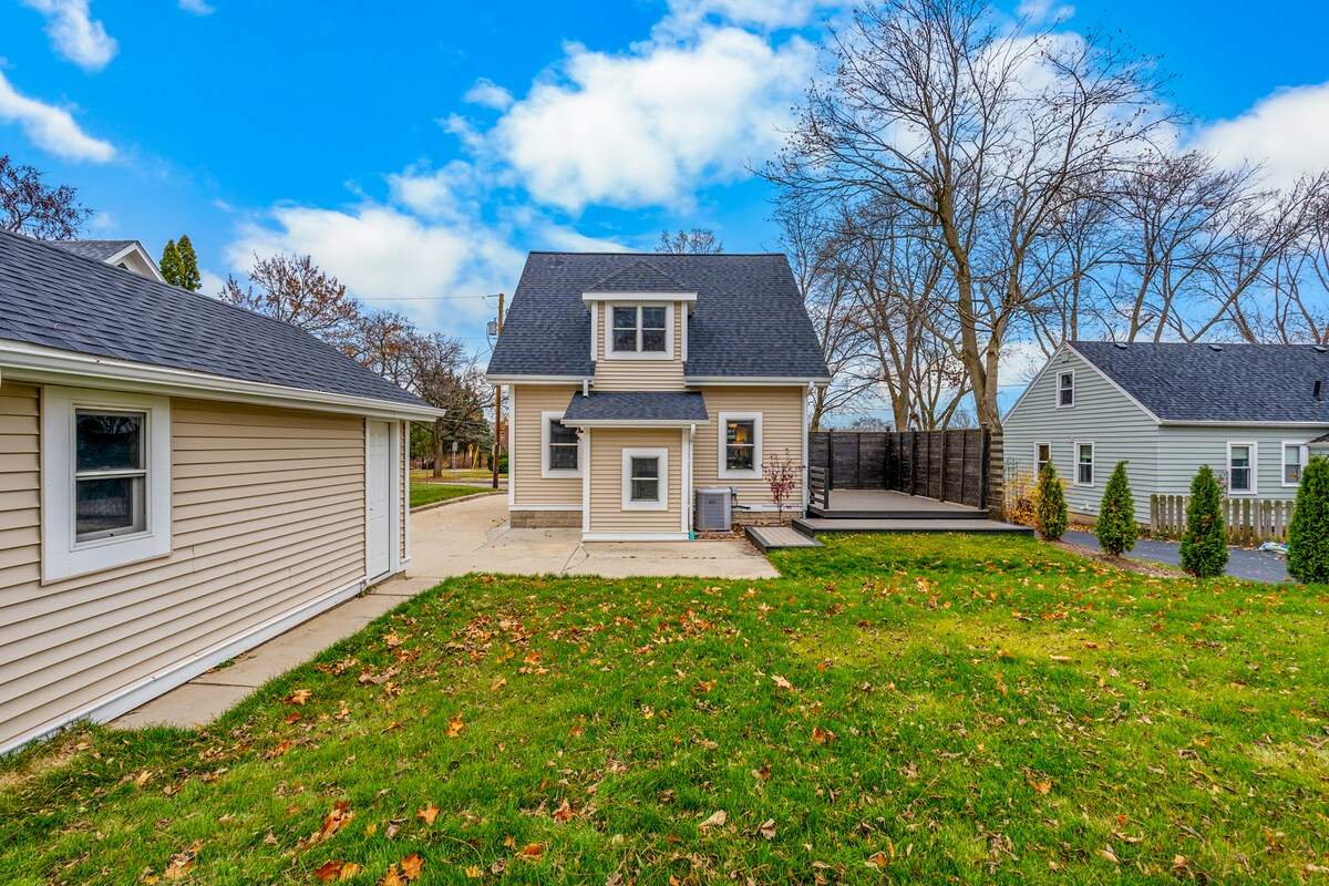 Remodeled Luxury 3BR - Walk to Cedarburg Downtown — photo 5