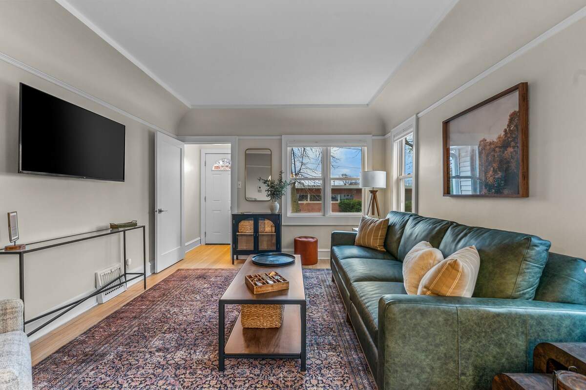 Remodeled Luxury 3BR - Walk to Cedarburg Downtown — photo 7