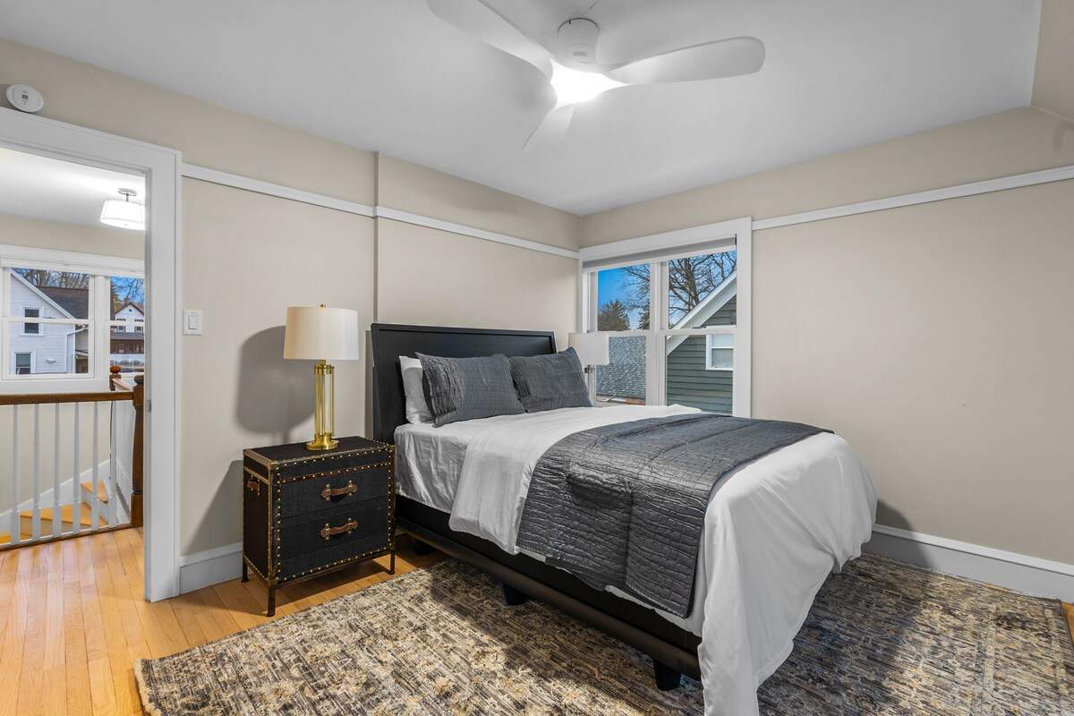 Remodeled Luxury 3BR - Walk to Cedarburg Downtown — photo 12
